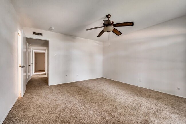 Building Photo - 3441 Flagstone Dr