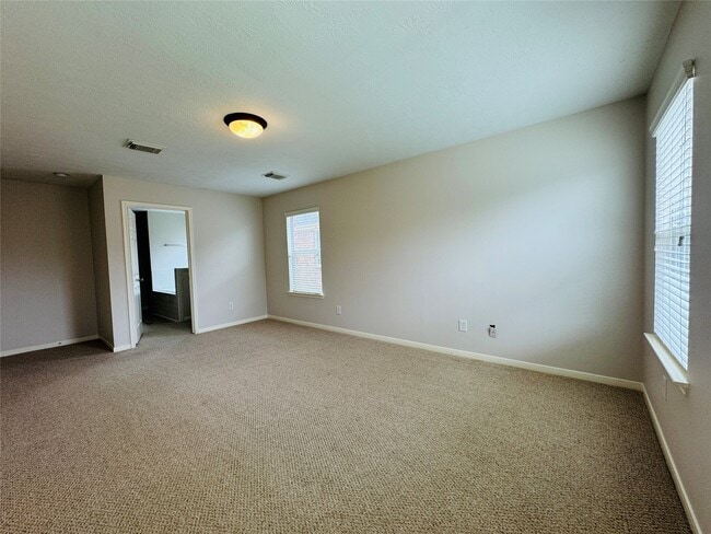 Building Photo - 8003 Beech Park Ln