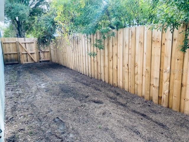 Building Photo - 1325 James Ave S