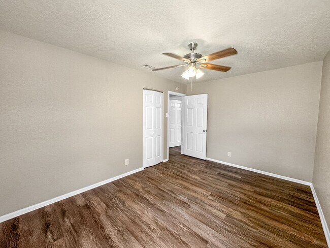 Building Photo - Welcome to Your New Rental in West San Antonio