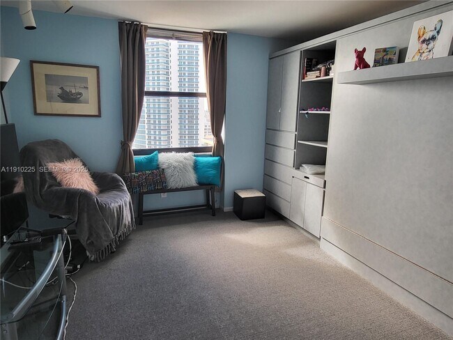 Building Photo - 2301 S Ocean Dr