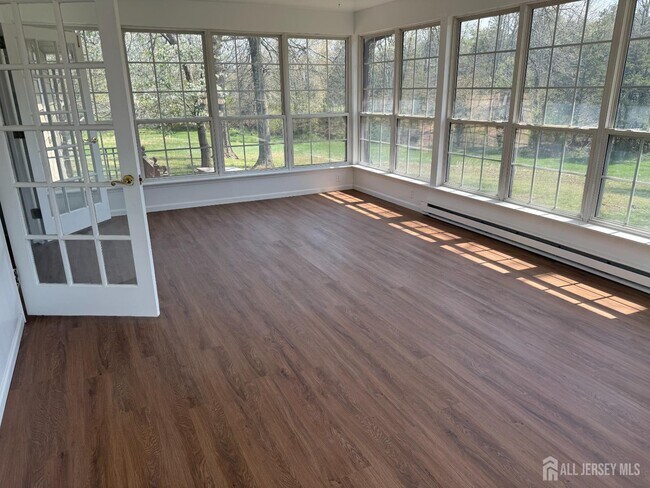 Building Photo - 80 Gates Rd