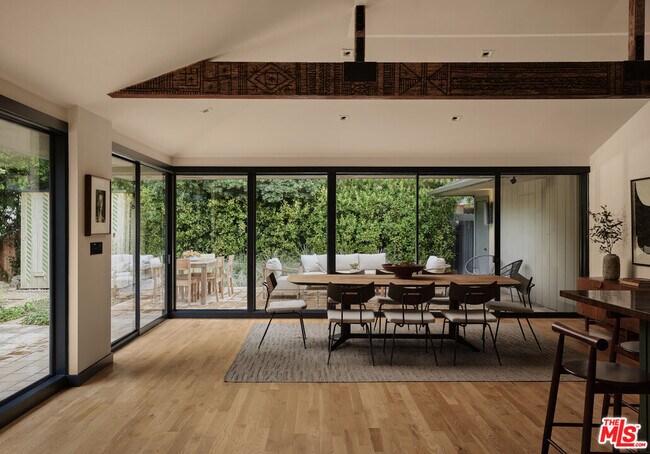 Building Photo - 775 San Rafael Terrace