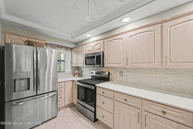 Building Photo - 2160 N Hwy A1A