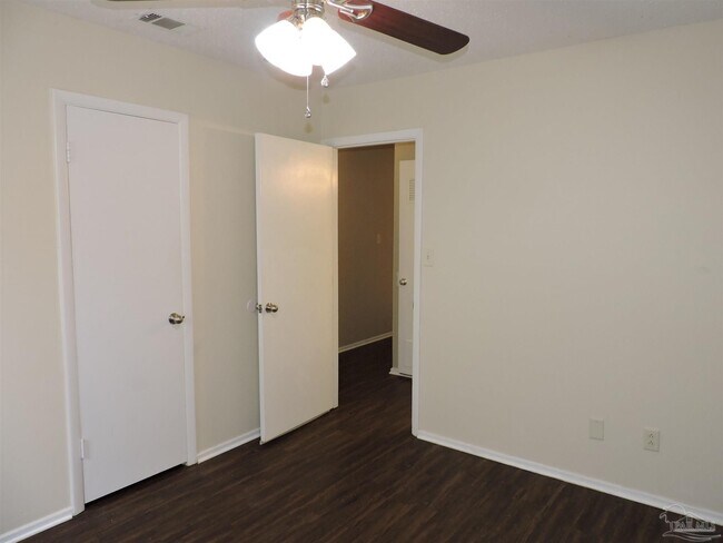 Building Photo - 5672 Hermosa Cir
