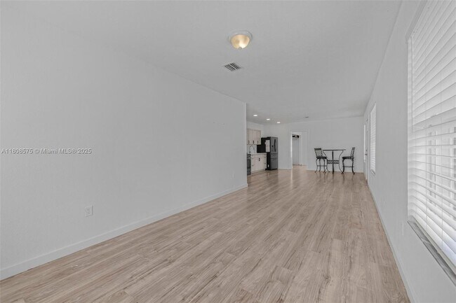 Building Photo - 1200 NW 87th St