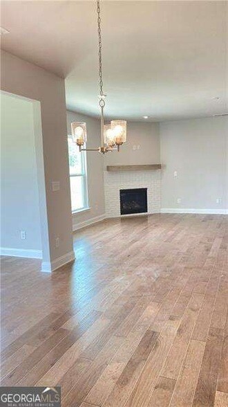 Building Photo - 72 Riverclub Rd