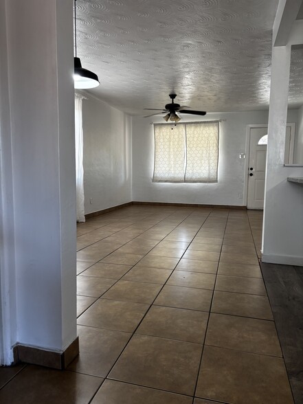 Building Photo - 3030 W Marshall Ave