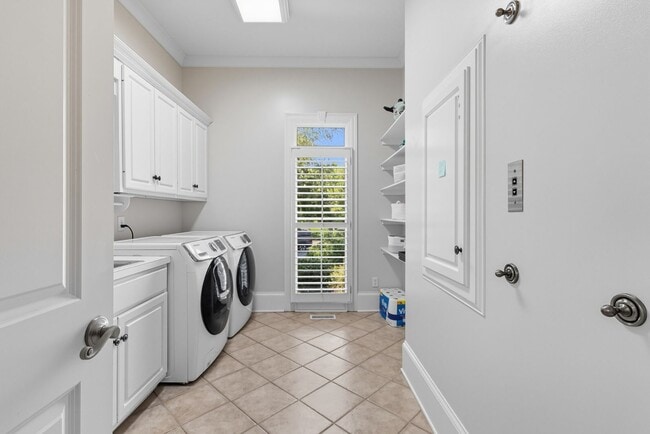 Building Photo - Princeton Hills Fully Furnished