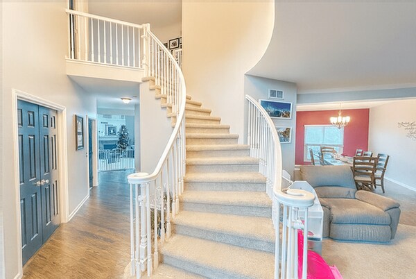 Building Photo - 56360 Kirkridge Trail