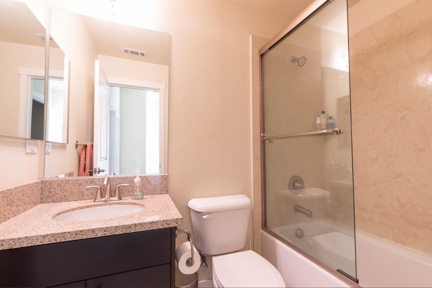 Building Photo - 417 Gene Ct