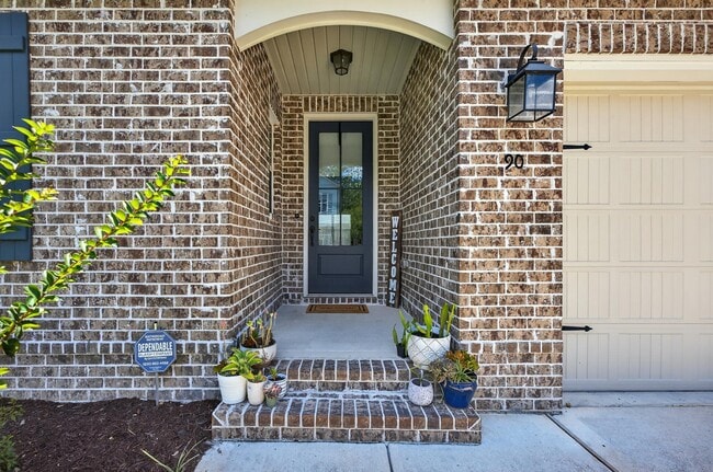 Building Photo - 90 Laurel Oaks Dr