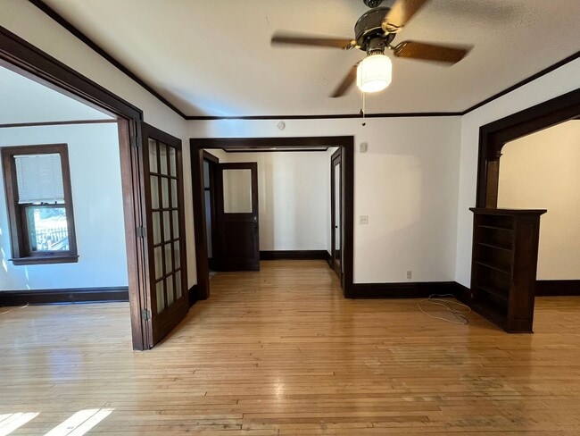 Building Photo - 1408 18th Ave N