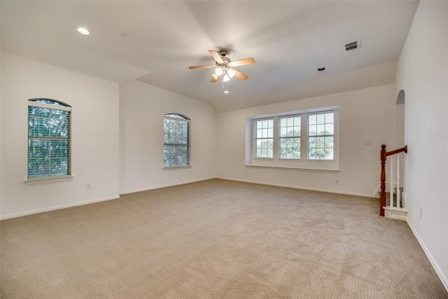 Building Photo - 819 Rushmore Dr