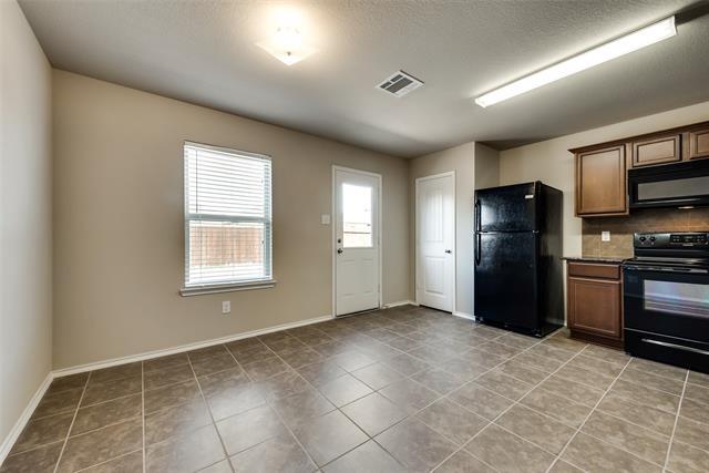 Building Photo - 1122 Rainer Dr