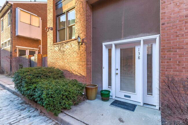 Building Photo - 138 Welcome Aly