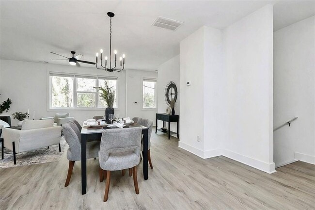 Building Photo - 206 Nelson Ave