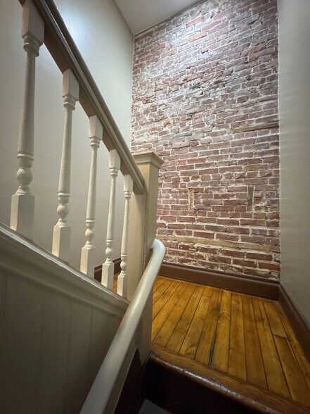 Building Photo - 5133 Kent Way