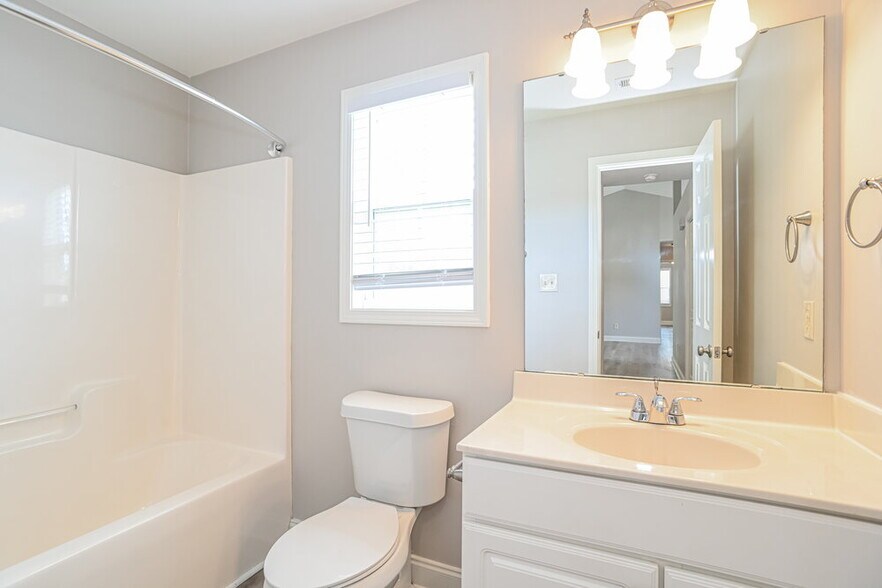 Building Photo - 1118 Landen Chase Drive