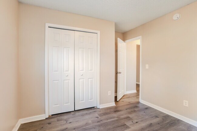 Building Photo - 3667 Lumberjack Cir N