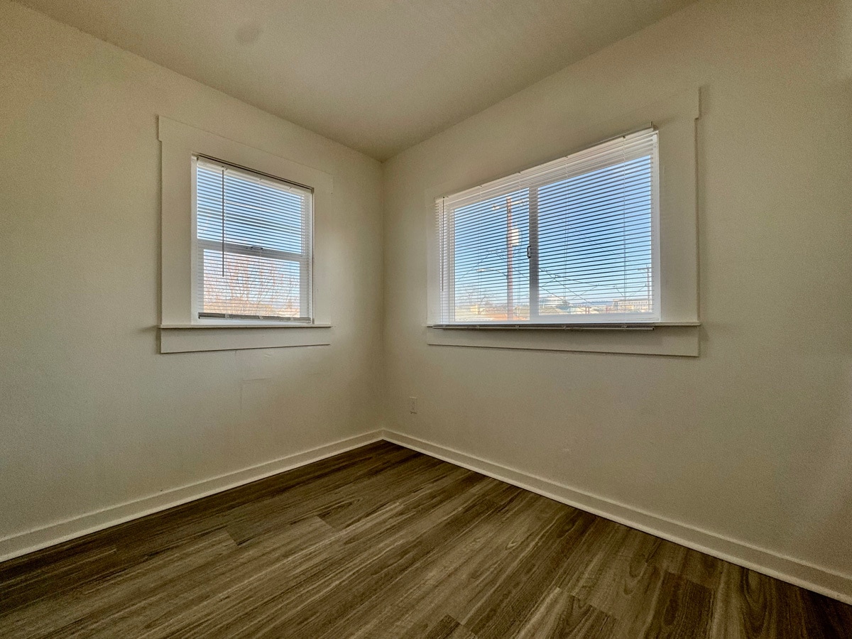 Building Photo - 695 30th St