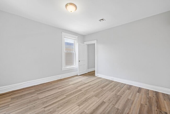 Building Photo - 3415 Enslow Ave
