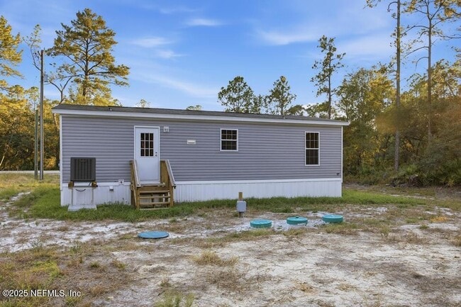 Building Photo - 520 Hickory Nut Trail