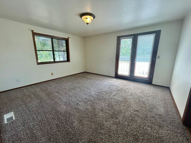 Building Photo - 4271 N Pennfield Pl