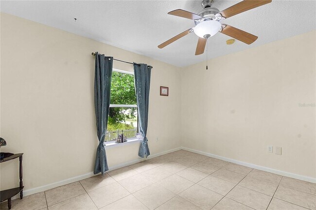 Building Photo - 237 N Hidden Tree Dr