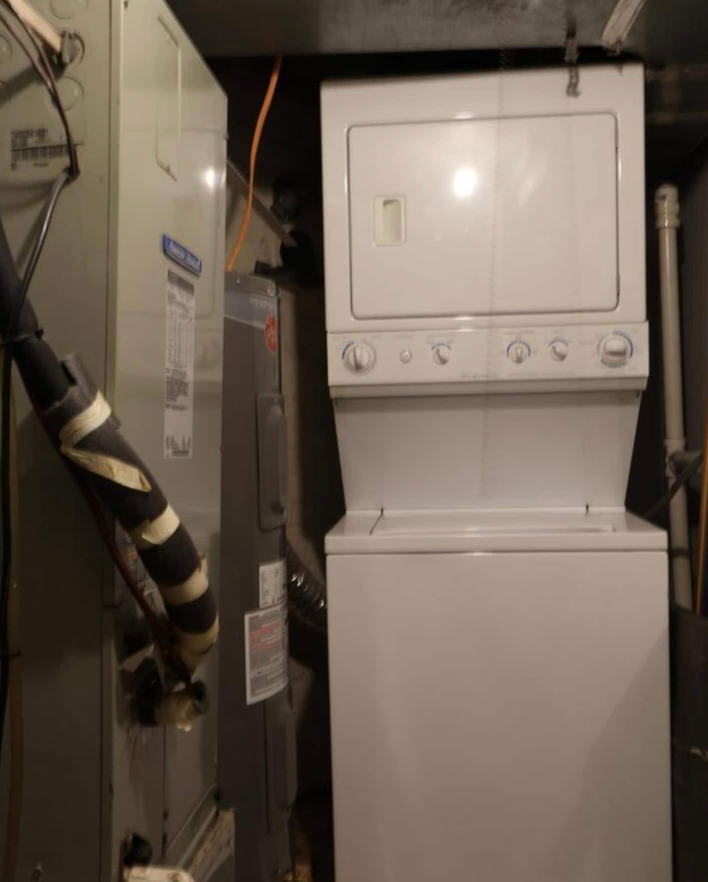 Building Photo - 2014 1st St NW