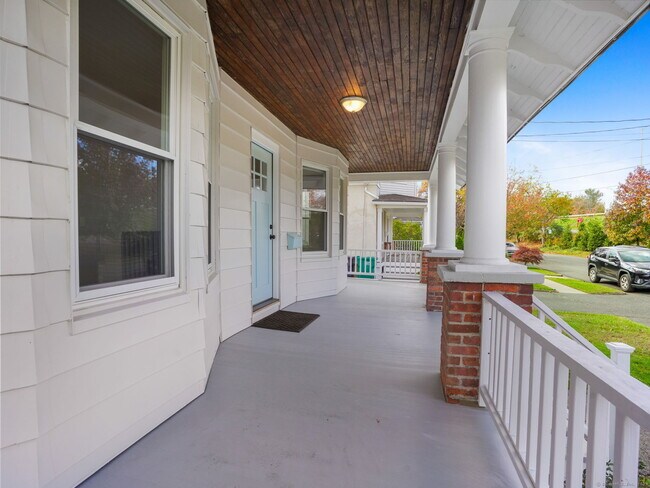 Building Photo - 29 Redfield Rd