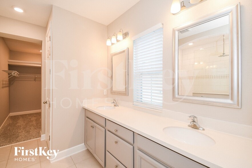 Building Photo - 38 Dalton Cir