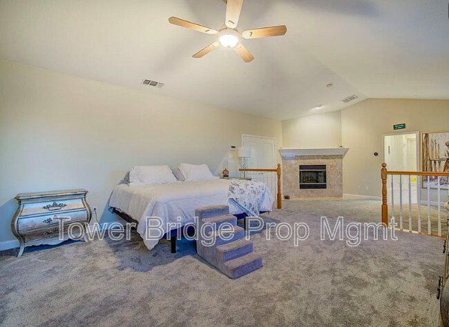 Building Photo - 1518 Southridge Ct