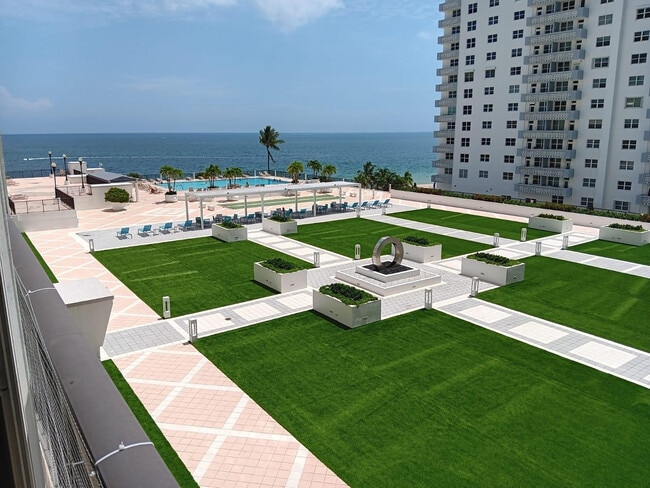 Building Photo - 4280 Galt Ocean Dr
