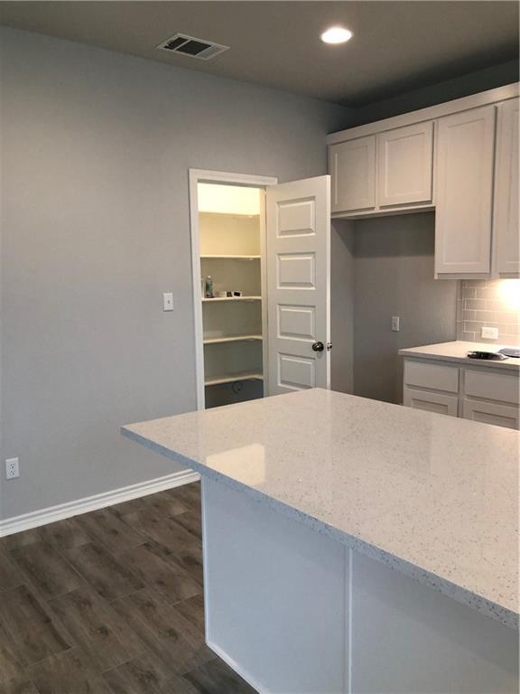 Building Photo - 2329 Pecan Island Dr