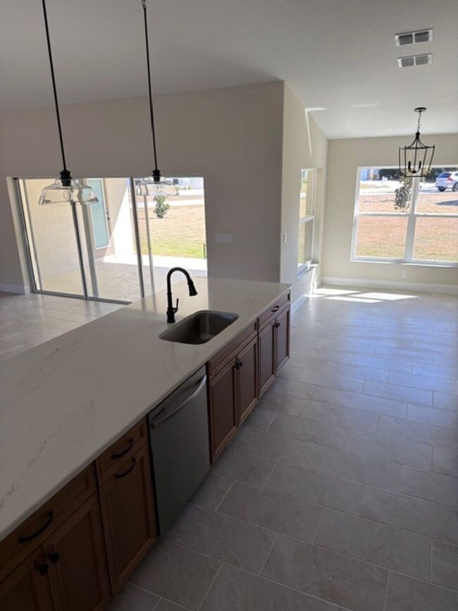 Building Photo - Brand new 4 bedroom home for rent