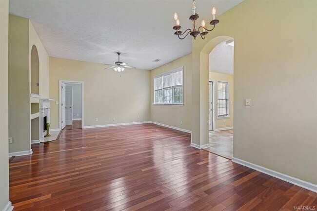 Building Photo - 8990 Stoneridge Pl