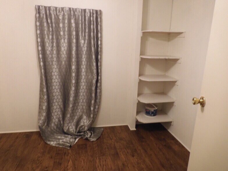 2ND BEDROOM - 7831 Sunrunner Dr