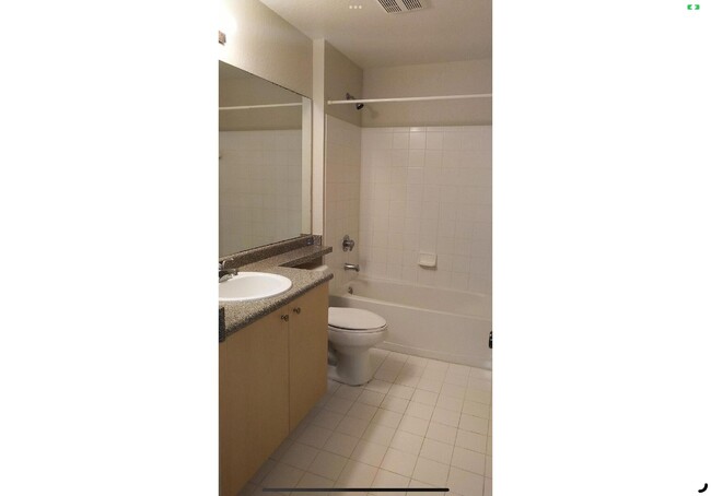 Building Photo - 360 Crestwood Cir