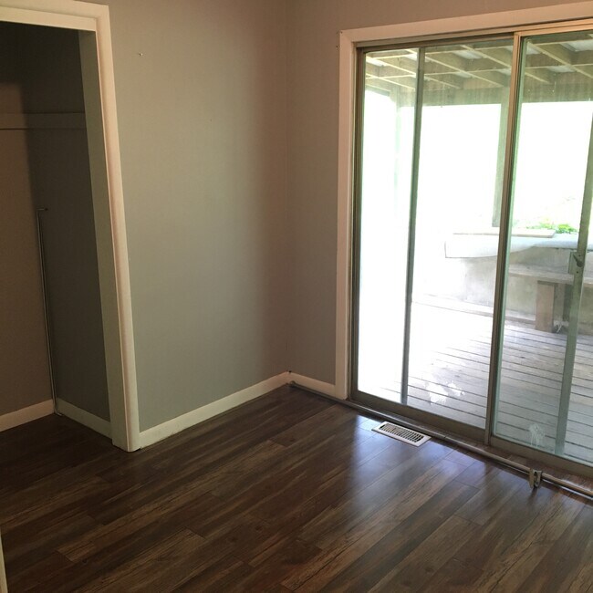 Bedroom 3 - 2929 Pence St