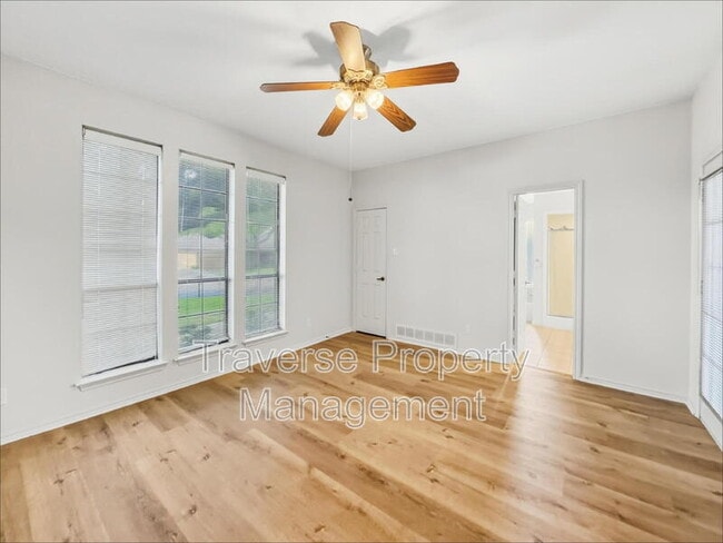 Building Photo - 5407 Ledgestone Dr