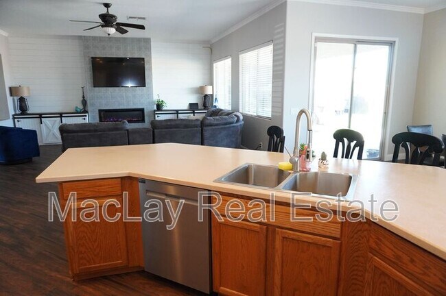 Building Photo - 6964 S Tucana Ln