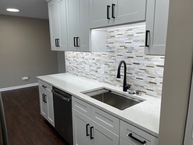Building Photo - 1444 Carriage Ln