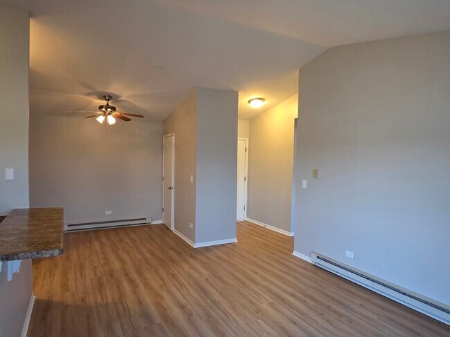 Building Photo - 1361 Cunat Ct