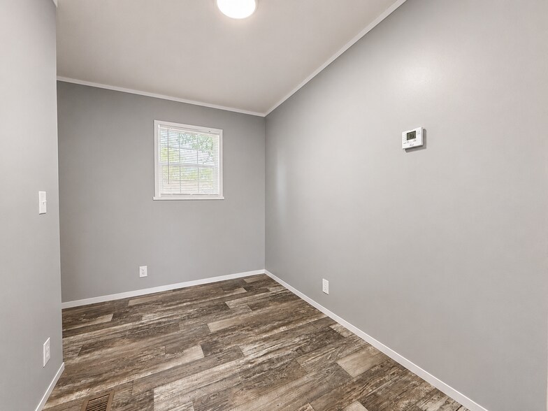 Building Photo - 11853 Cascade Cir