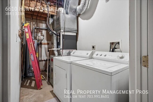 Building Photo - 6610 Hunter Creek Ln