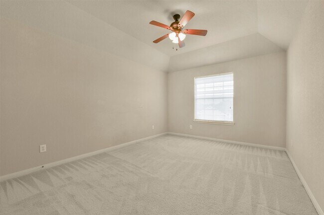 Building Photo - 1120 Lasso Ct