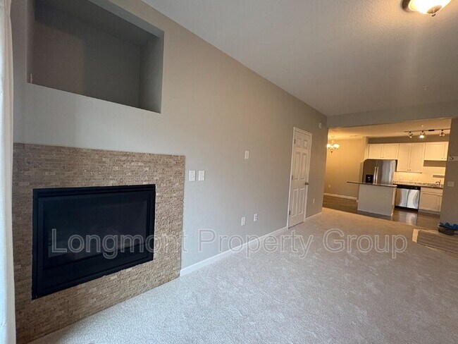 Building Photo - 804 Summer Hawk Dr