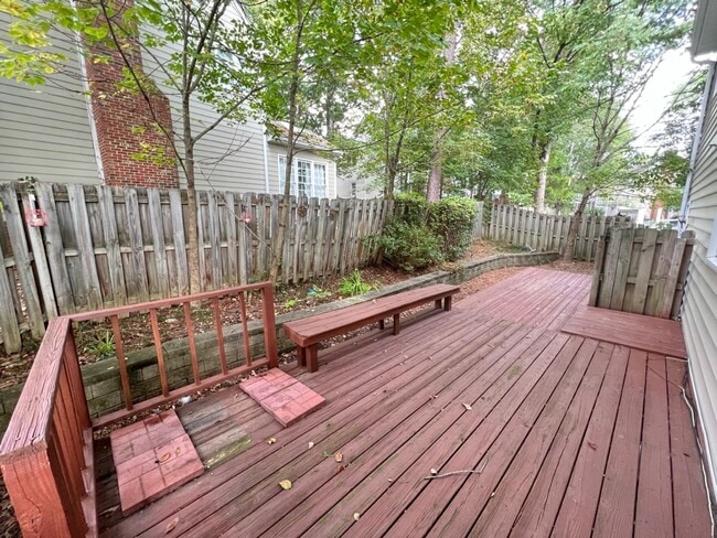 Building Photo - Cozy 3 bedroom home within minutes to Bond Park