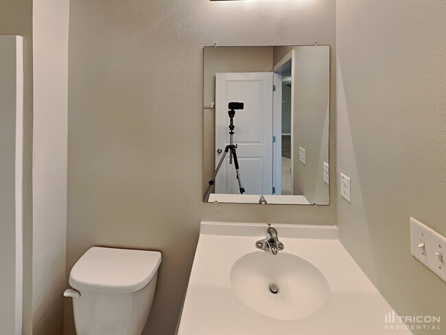 Building Photo - 10305 Geese Trail Cir